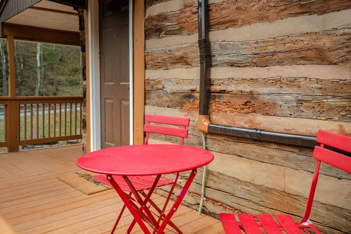 Creekside Cabin W Hot Tub, Fire Pit, Grill, Wifi! Basye Exteriör bild